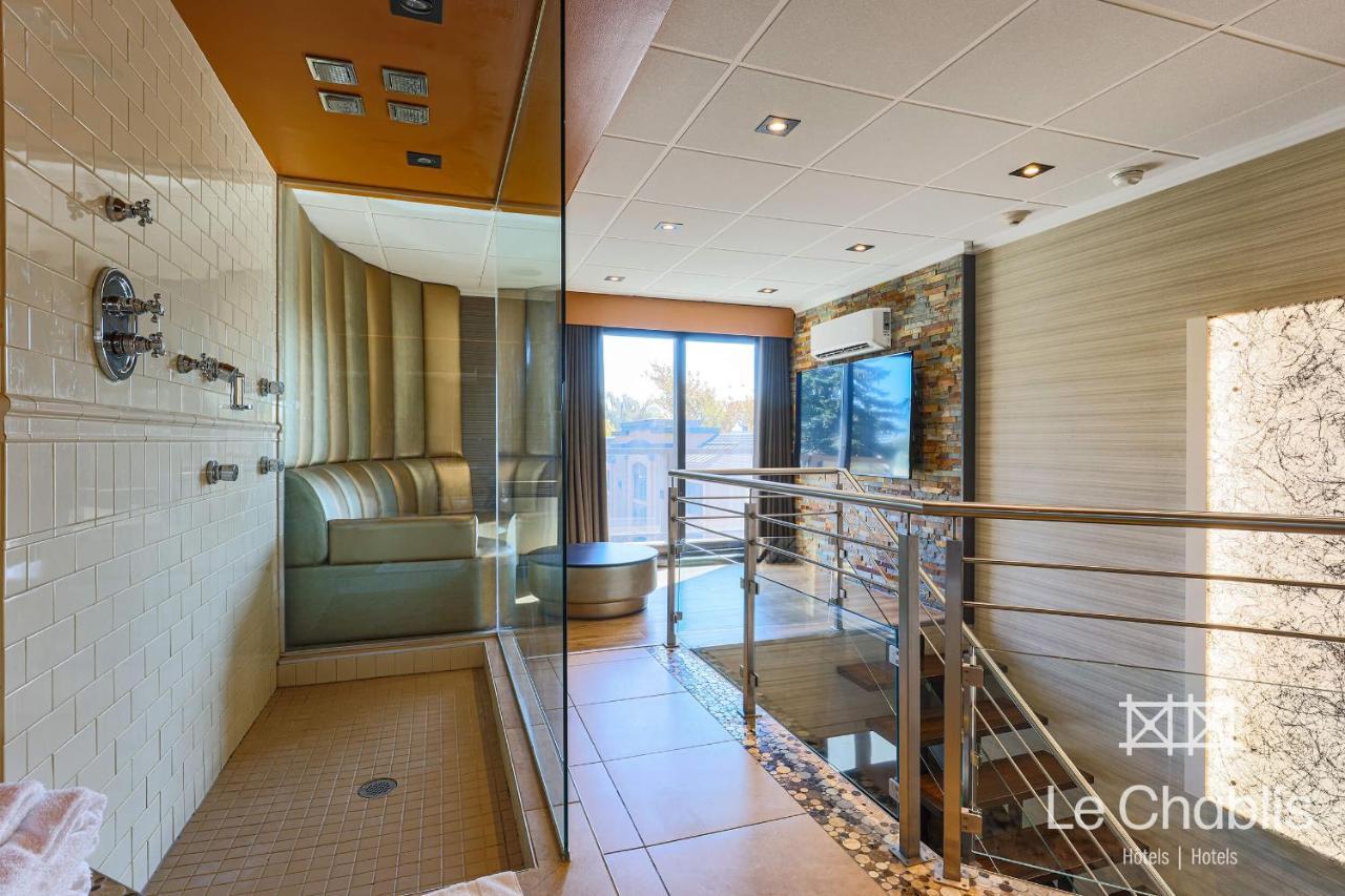 مونتريال Hotel Le Chablis Cadillac المظهر الخارجي الصورة