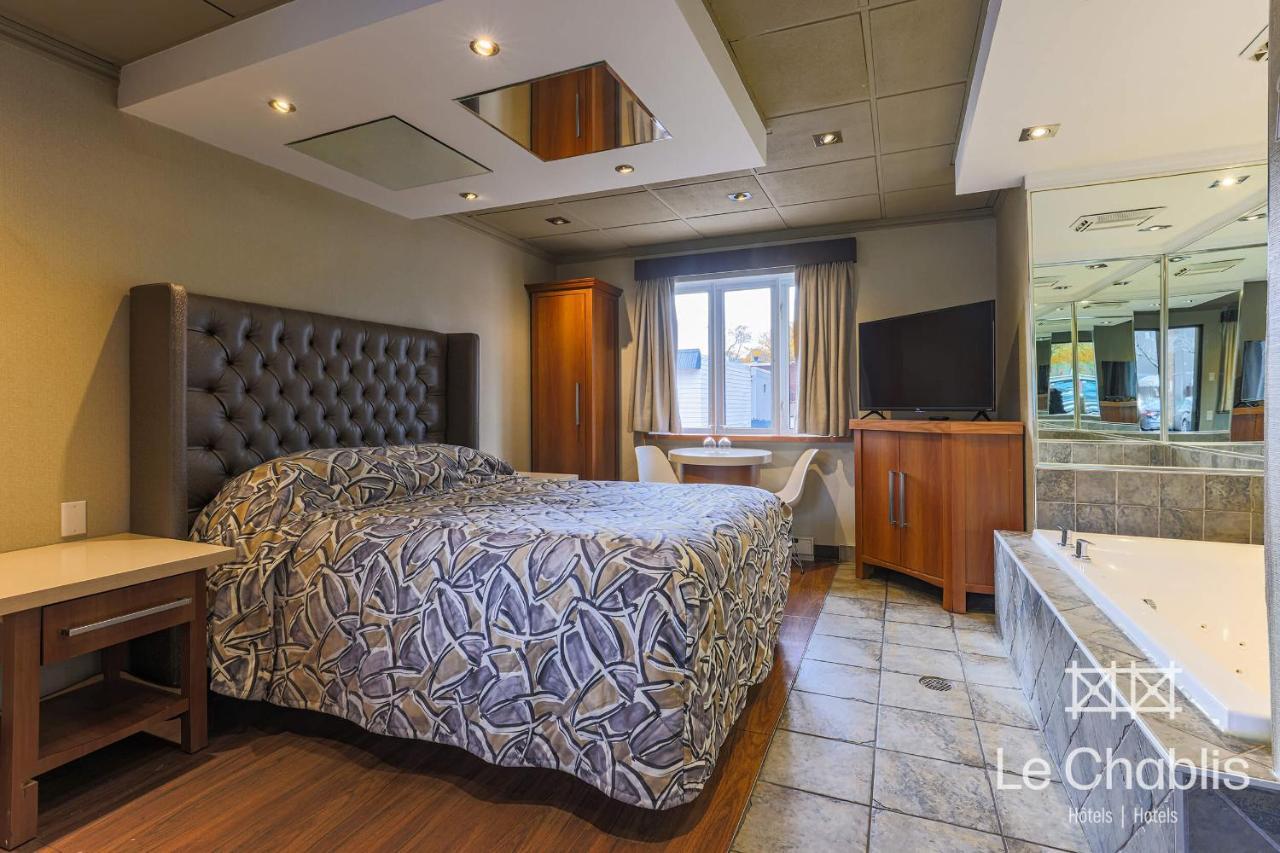 مونتريال Hotel Le Chablis Cadillac المظهر الخارجي الصورة
