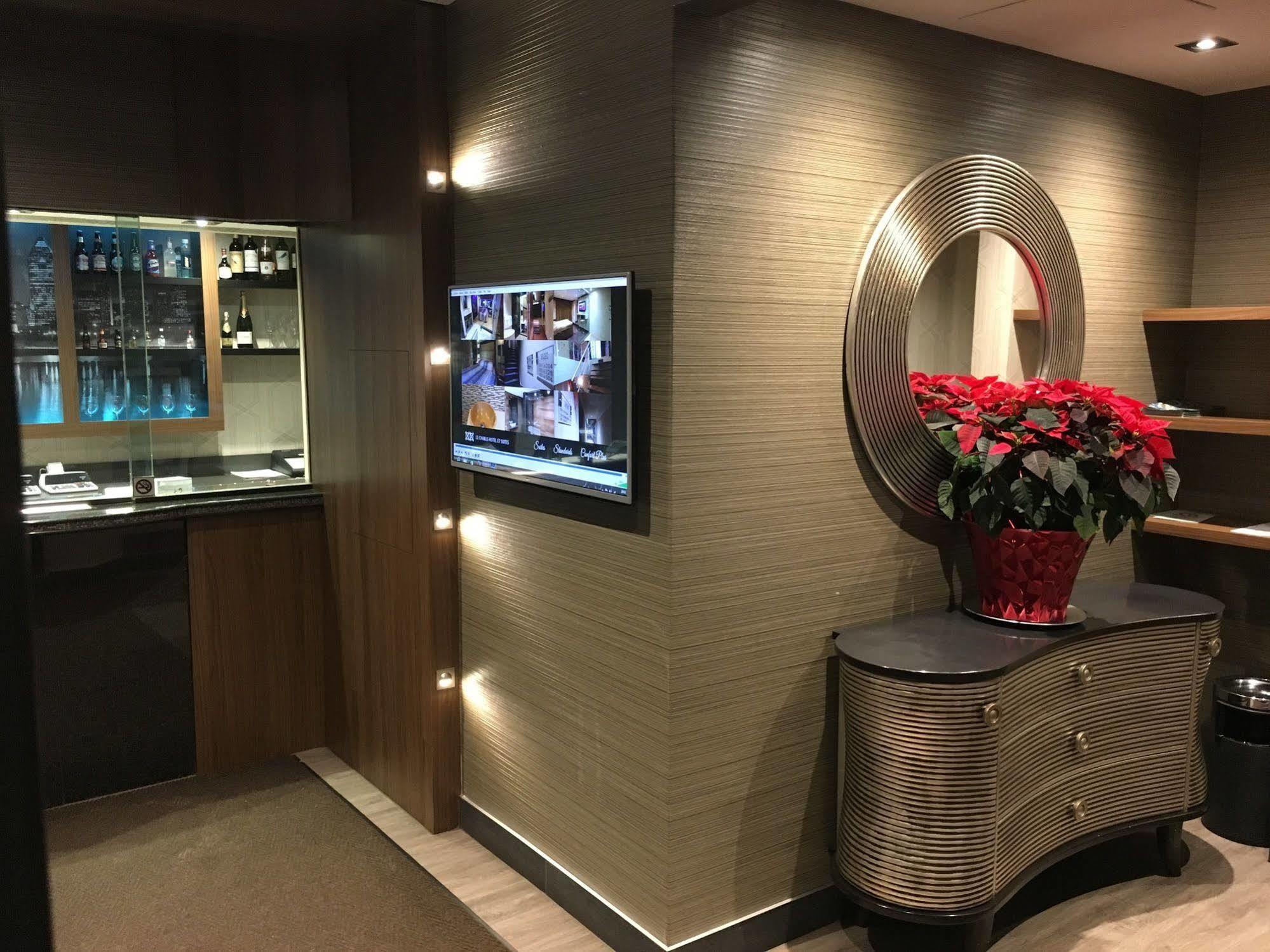 مونتريال Hotel Le Chablis Cadillac المظهر الخارجي الصورة
